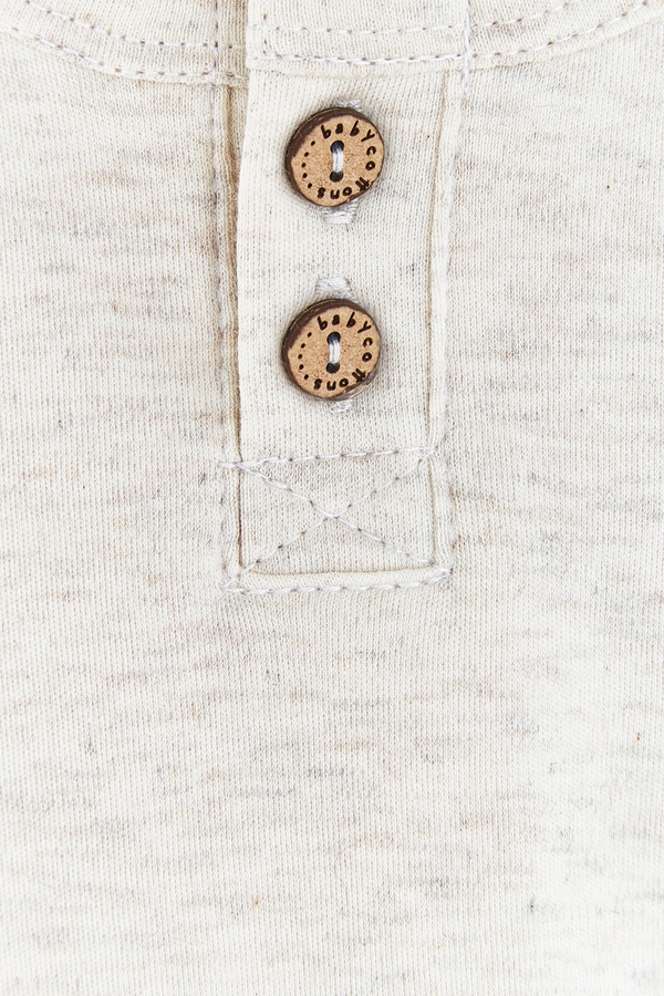 Remera Mao Essentials