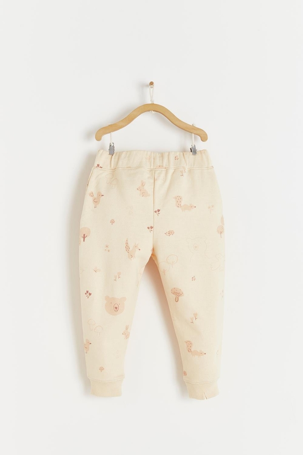 Jogger June Tree