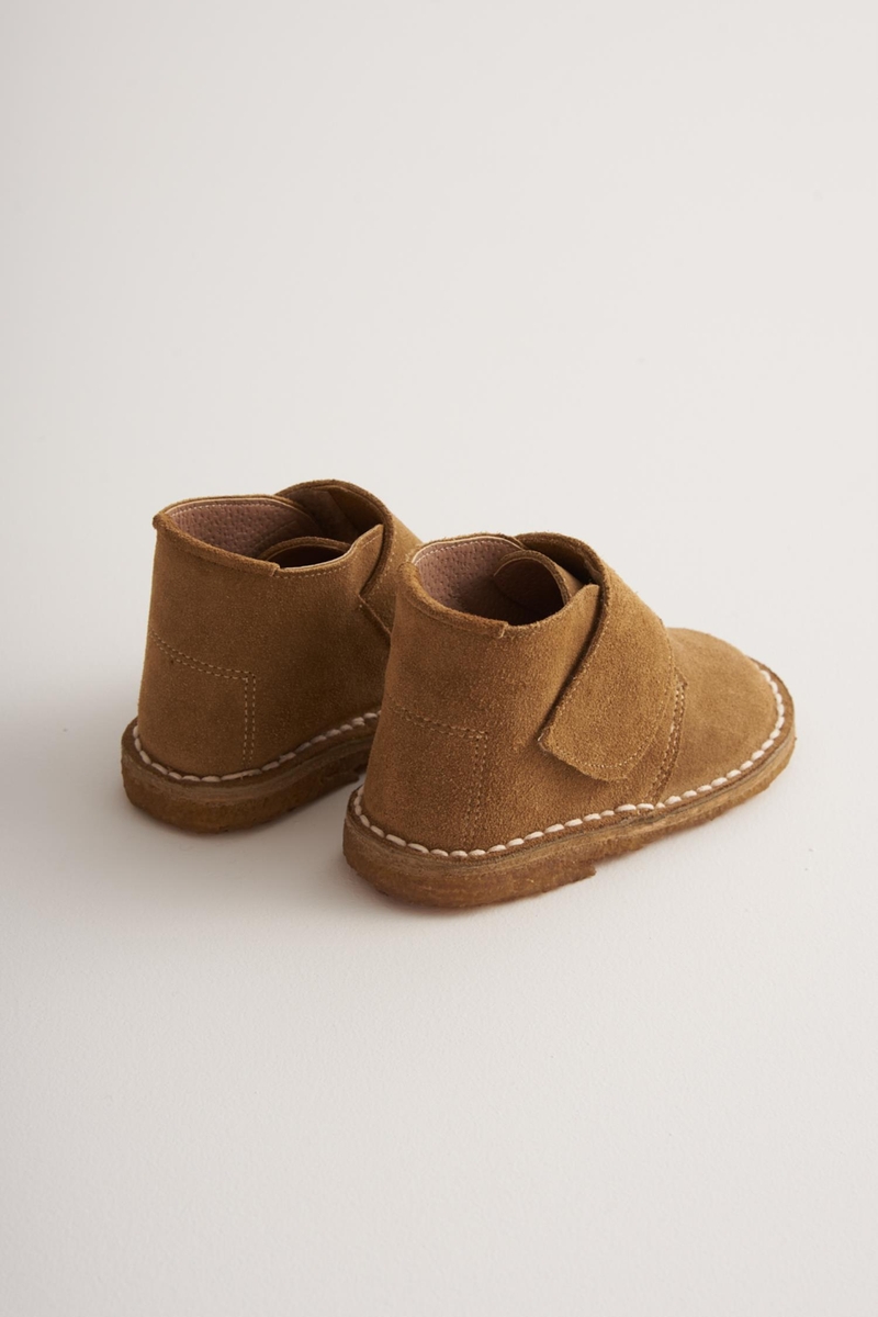 Bota Denis