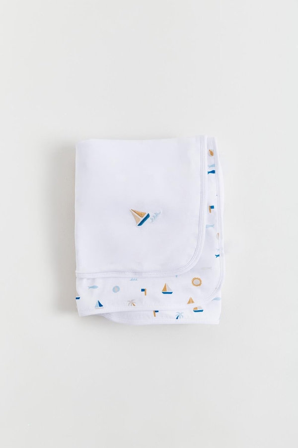 Manta Sailing