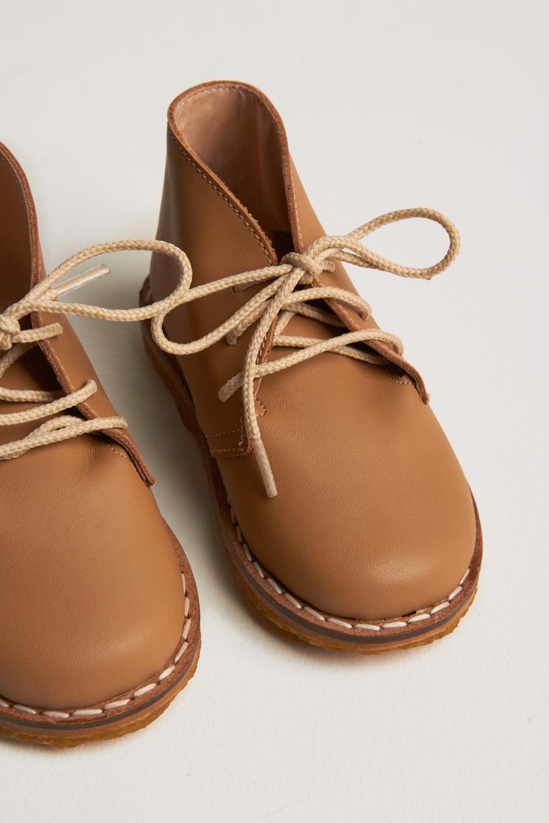 Bota Phillip