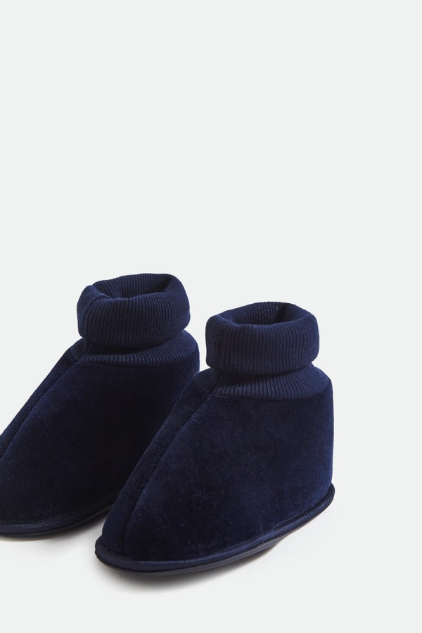 Pantufla Bota Plush
